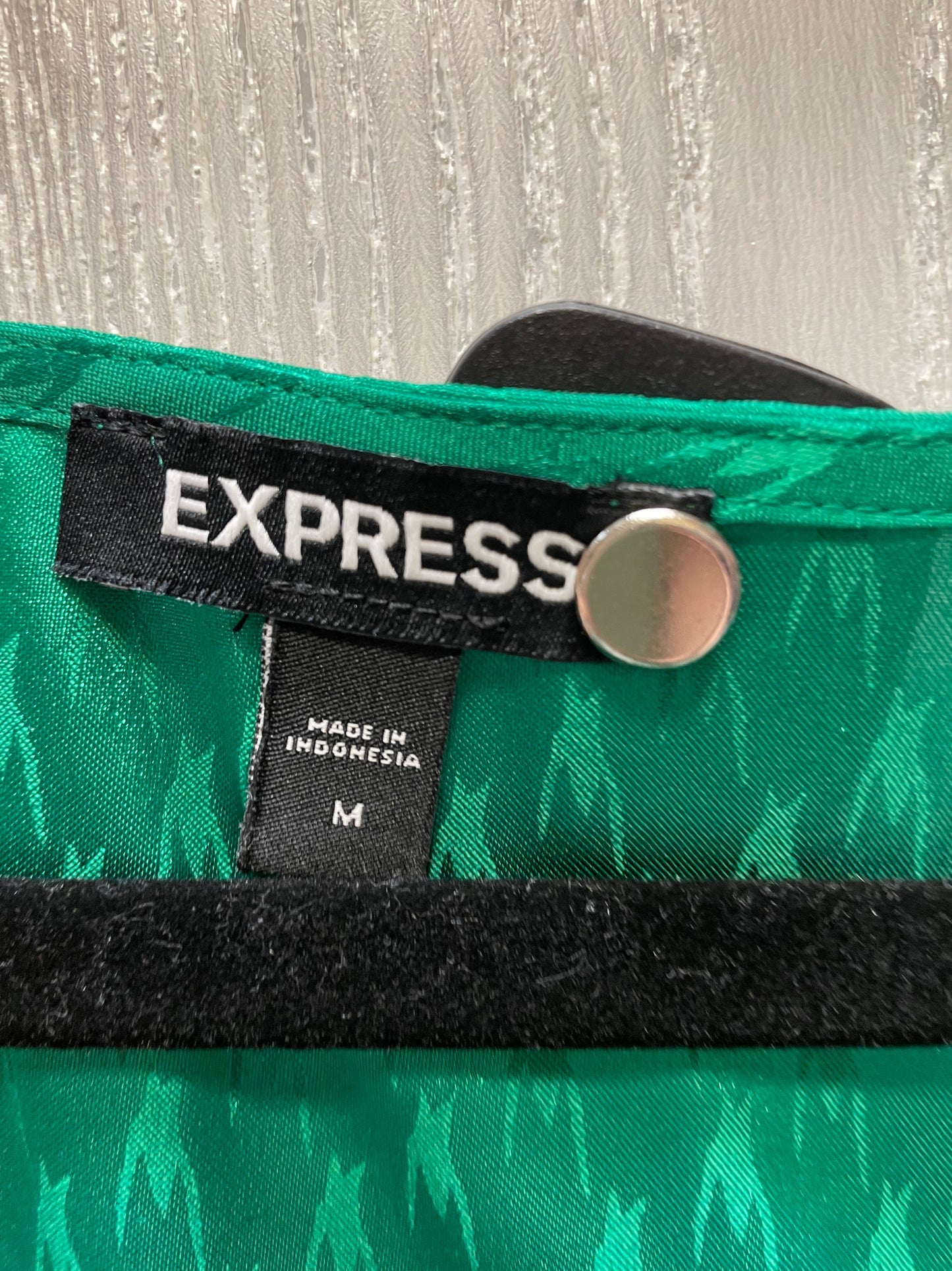 Dress Party Short By Express In Green, Size: M