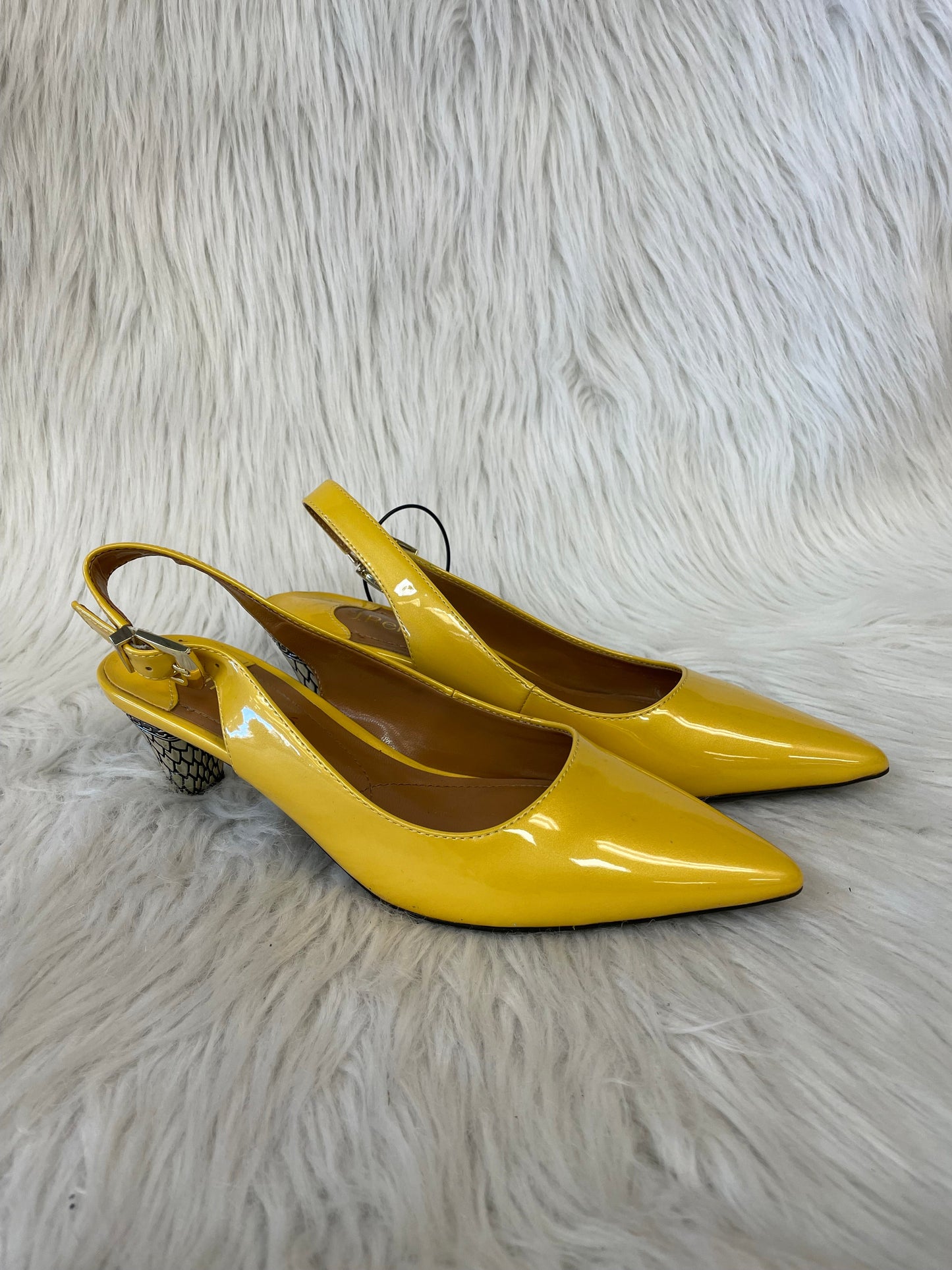 Shoes Heels Kitten By J Renee In Yellow, Size: 7