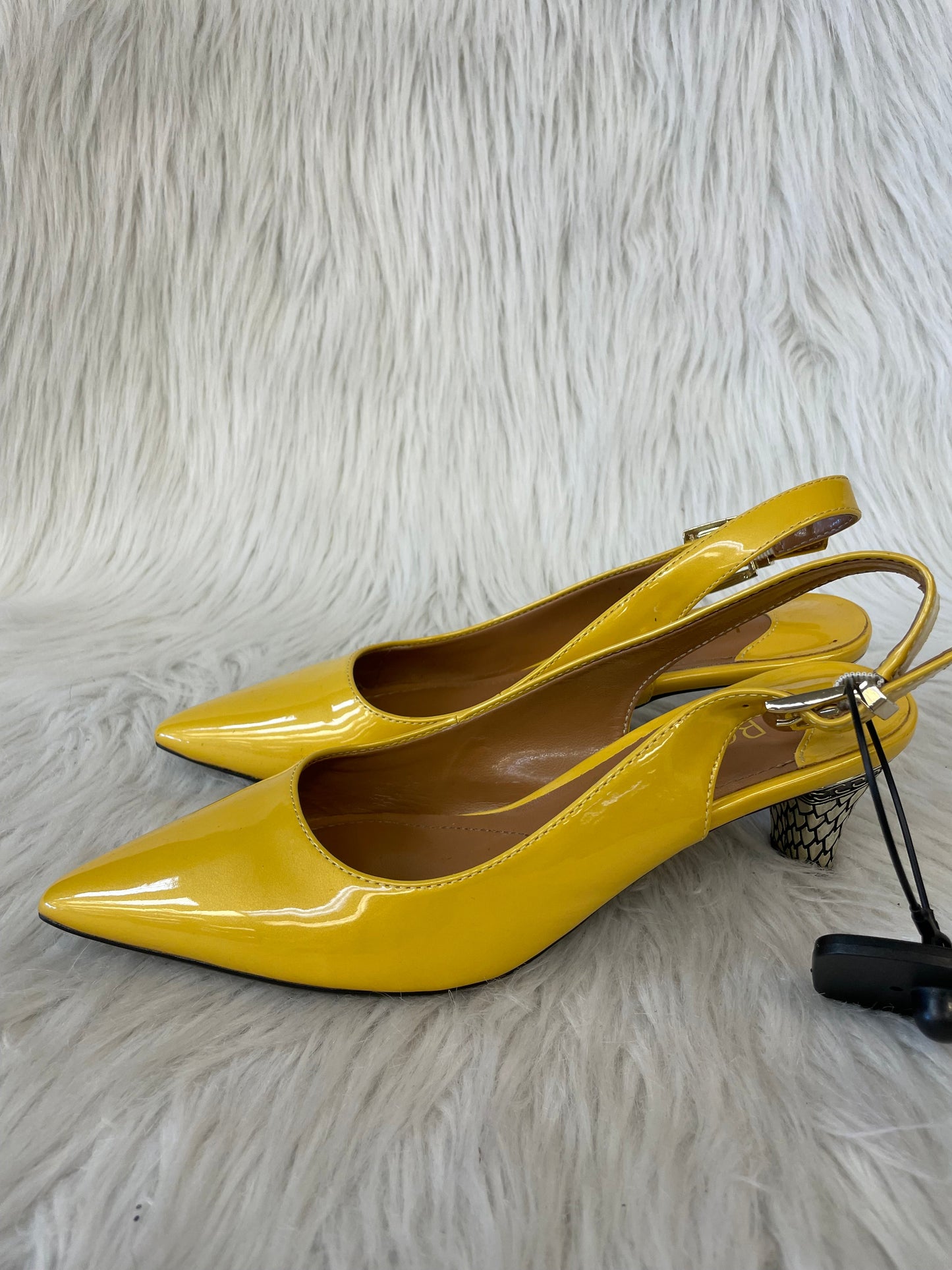 Shoes Heels Kitten By J Renee In Yellow, Size: 7