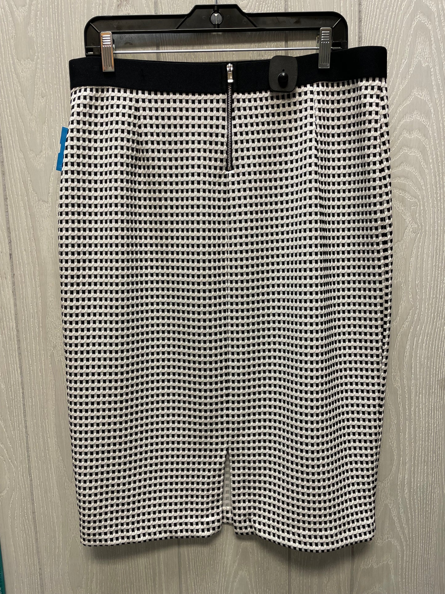 Skirt Midi By Alfani In Black & White, Size: 14