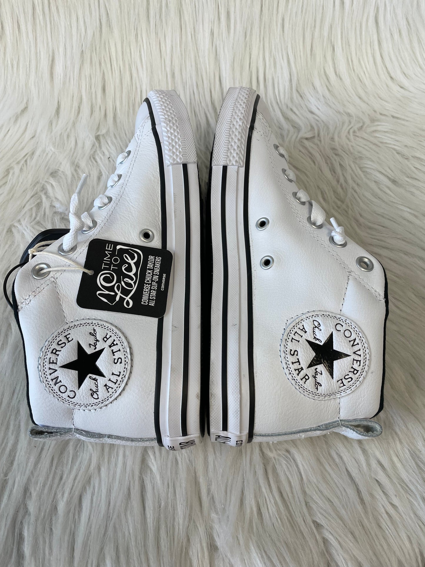 Shoes Sneakers By Converse In White, Size: 6.5