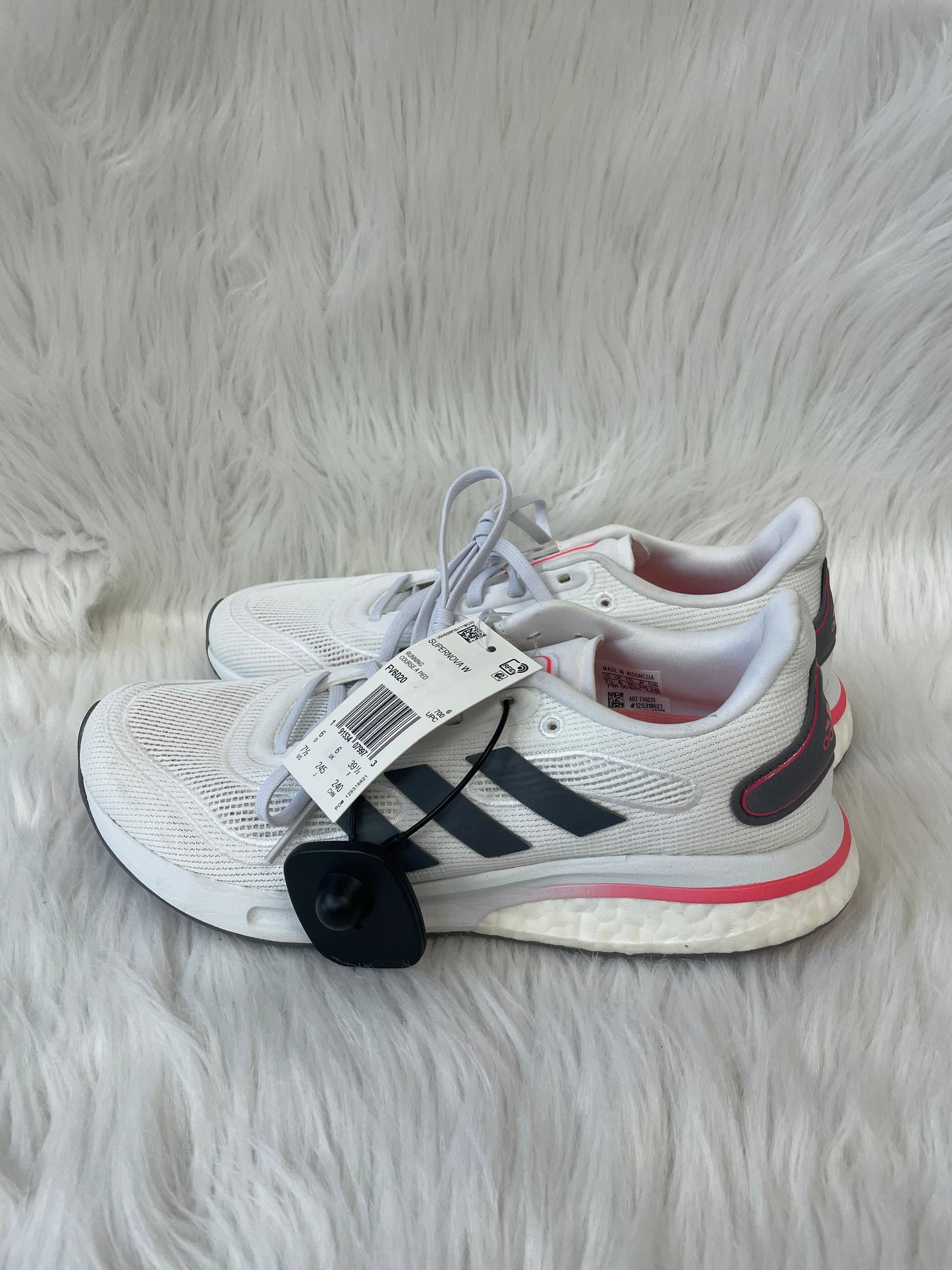 Shoes Athletic By Adidas In White, Size: 7.5