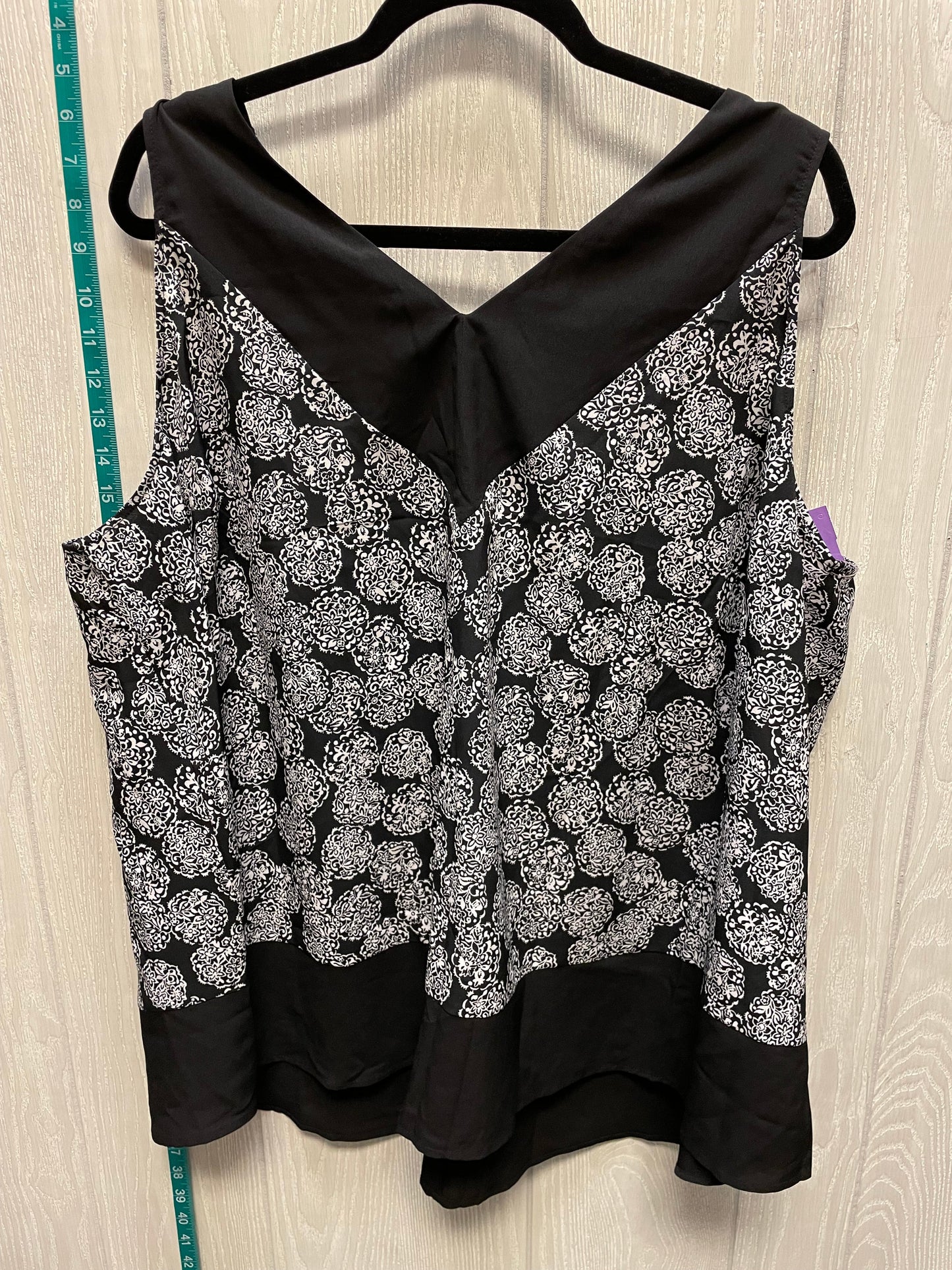 Black & White Top Sleeveless Lane Bryant, Size 2x