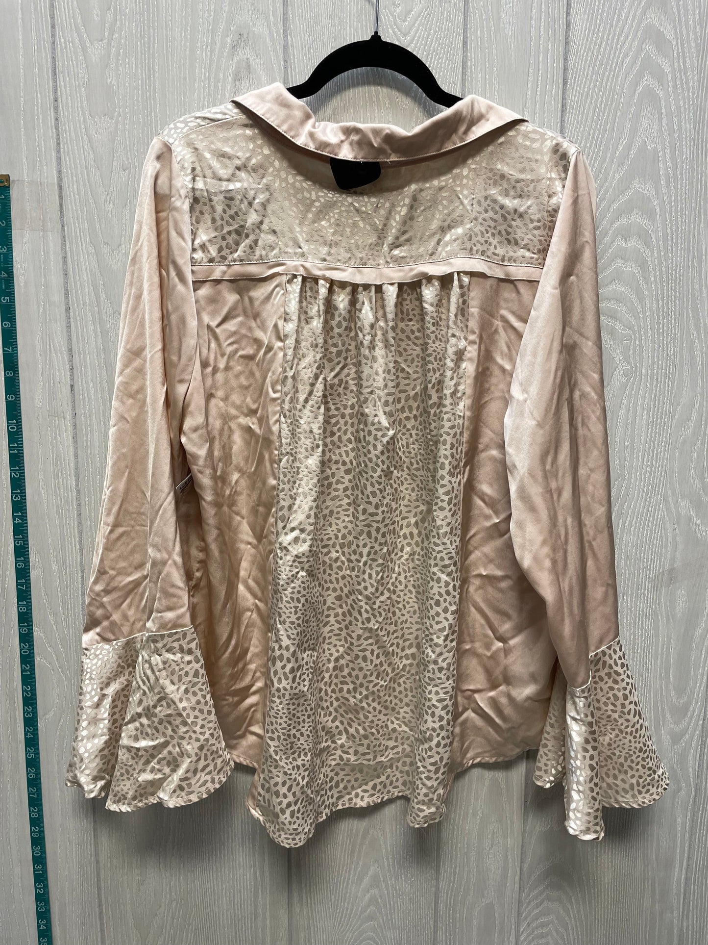 Top Long Sleeve By Umgee In Cream, Size: 1x