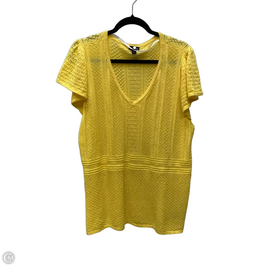 Top Short Sleeve By Torrid In Yellow, Size: 3x