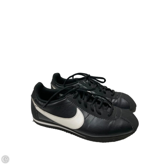 Shoes Sneakers By Nike In Black & White, Size: 8