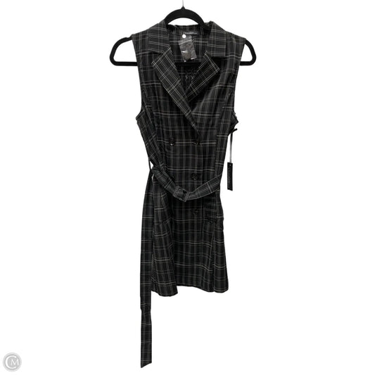 Dress Casual Short By Clothes Mentor In Plaid Pattern, Size: S