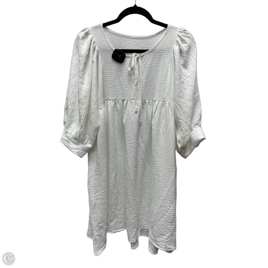 Dress Casual Short By Clothes Mentor In White, Size: L