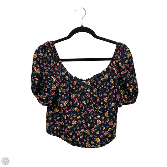Top Short Sleeve By Clothes Mentor In Floral Print, Size: M