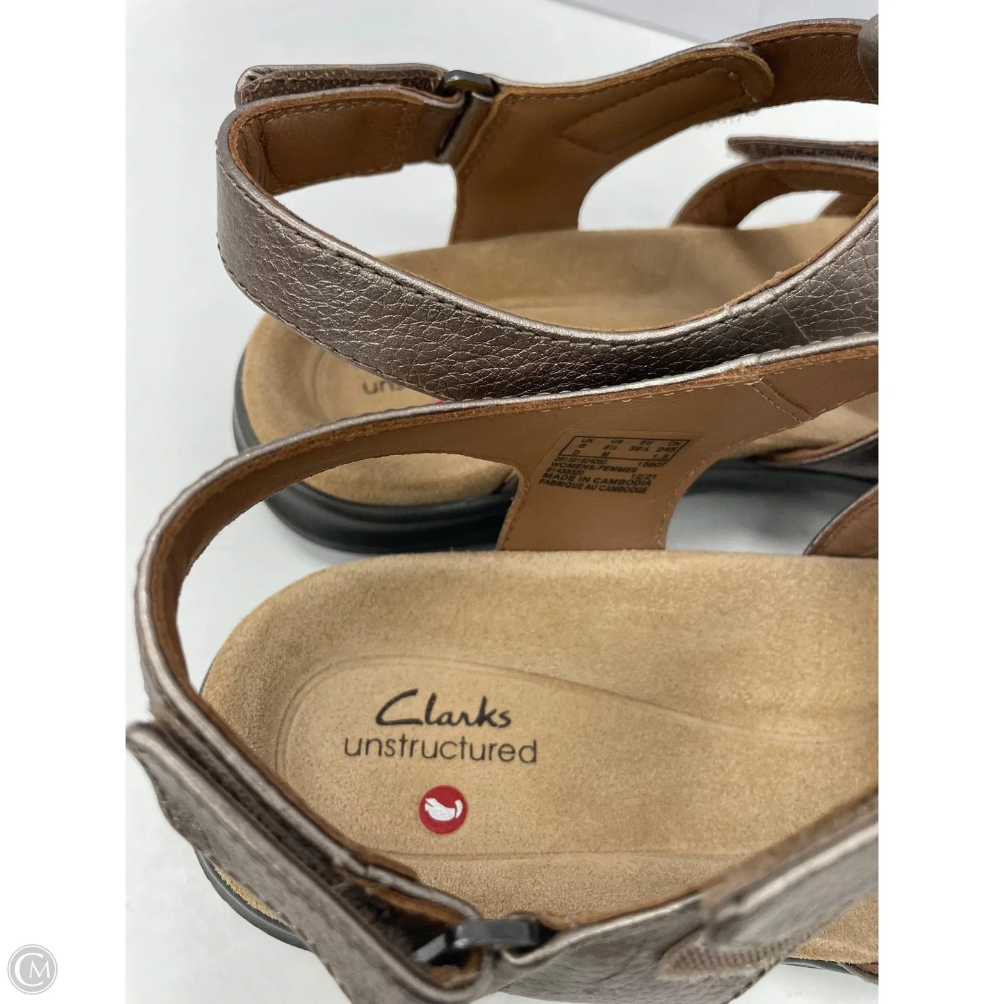 Sandals Flats By Clarks In Gold, Size: 8.5