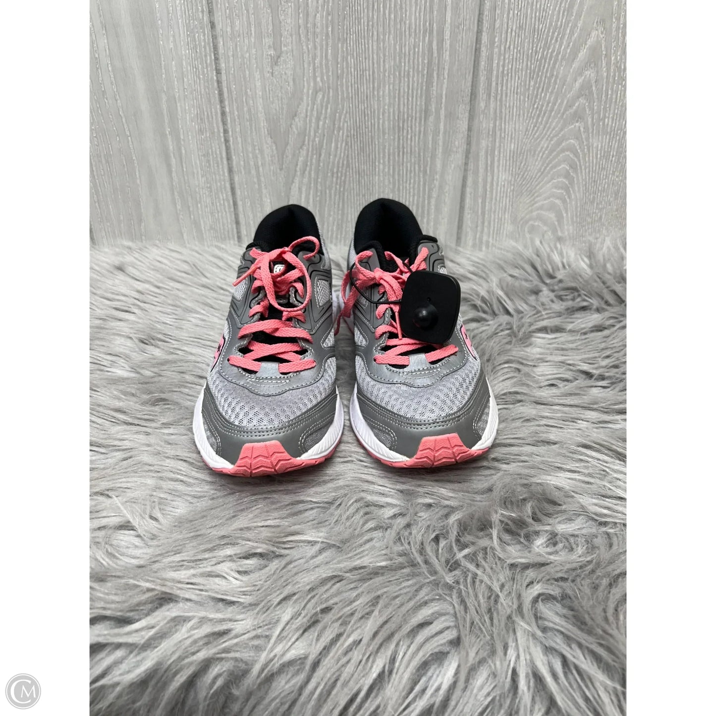 Shoes Athletic By Saucony In Multi-colored, Size: 8