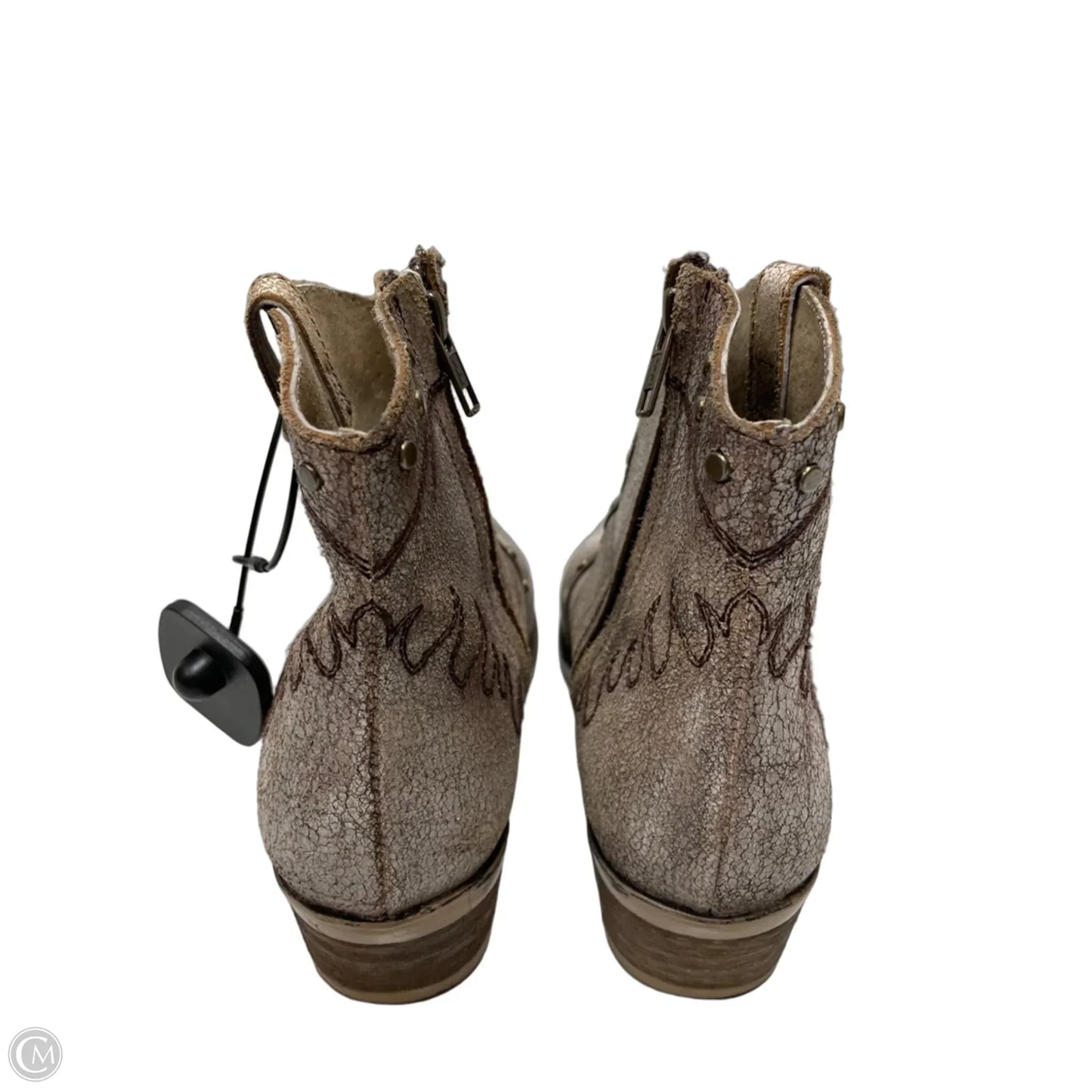 Boots Western By Clothes Mentor In Bronze, Size: 7.5