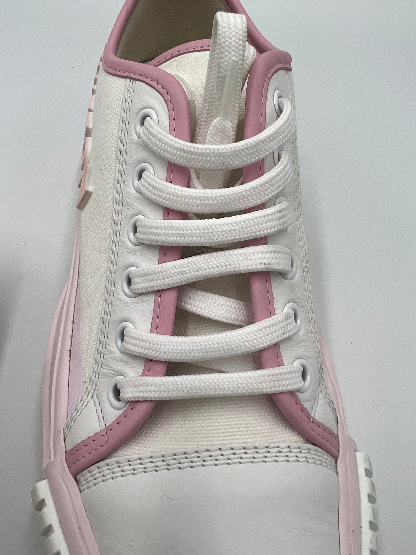 Louis Vuitton Squad Designer Sneakers,  Size: 8.5