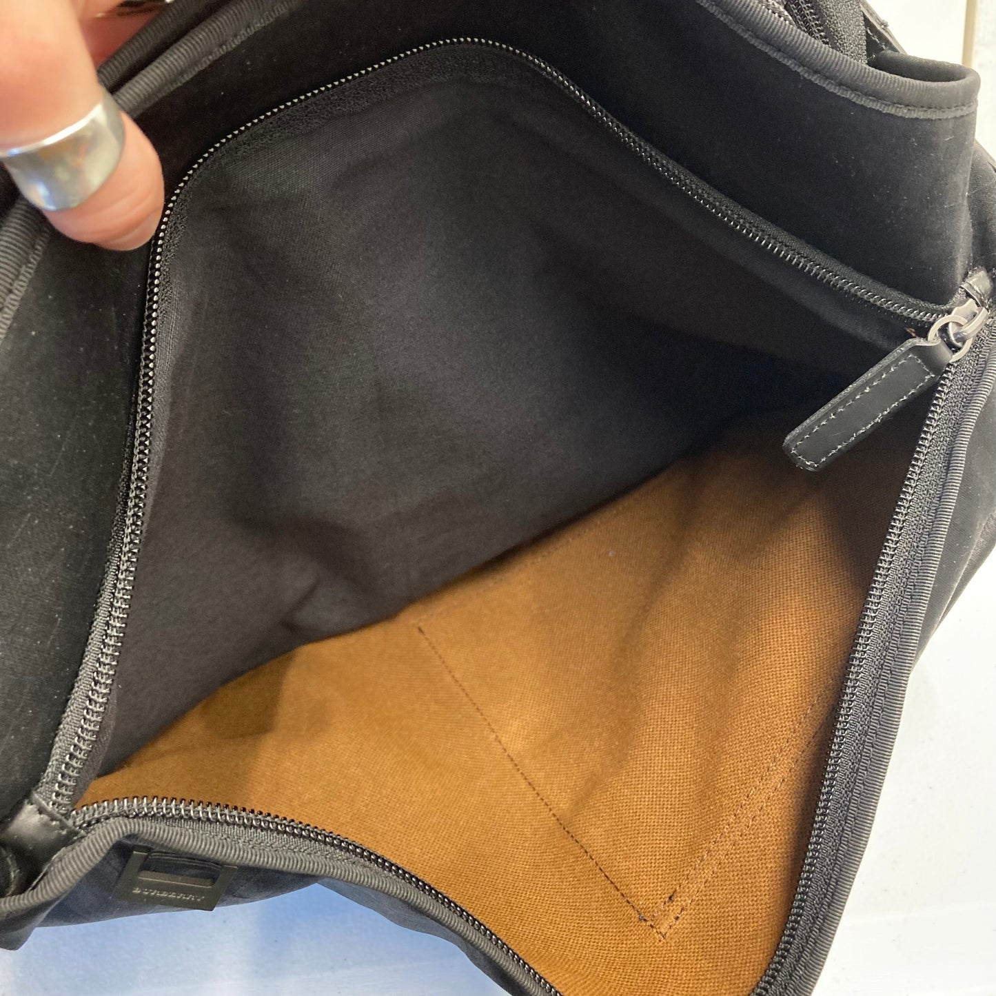 Tote Luxury Designer By Burberry In Black, Size:Large