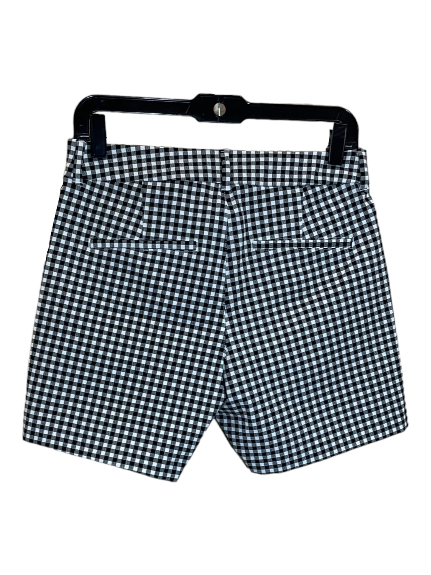 Checkered Pattern Shorts Old Navy, Size 4