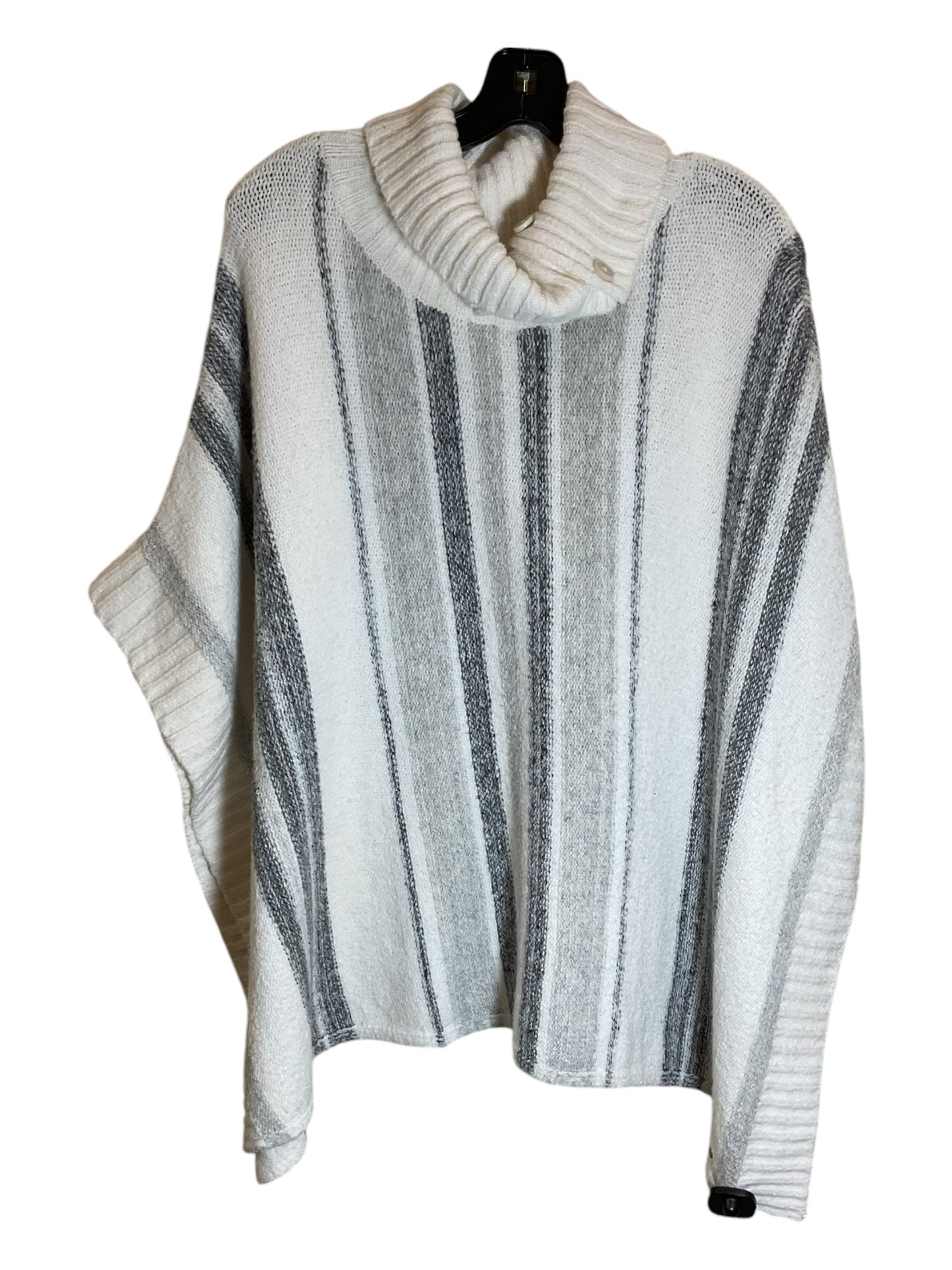 Poncho By Eddie Bauer In Grey & White, Size: M