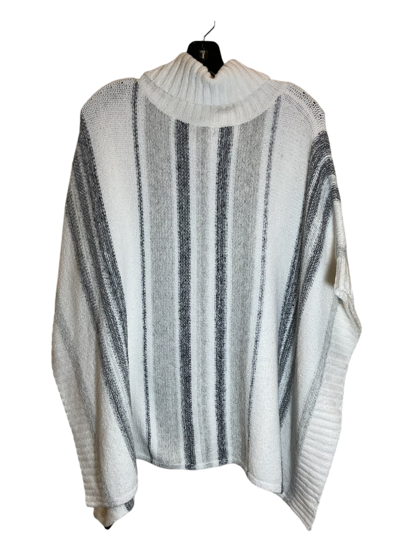 Poncho By Eddie Bauer In Grey & White, Size: M