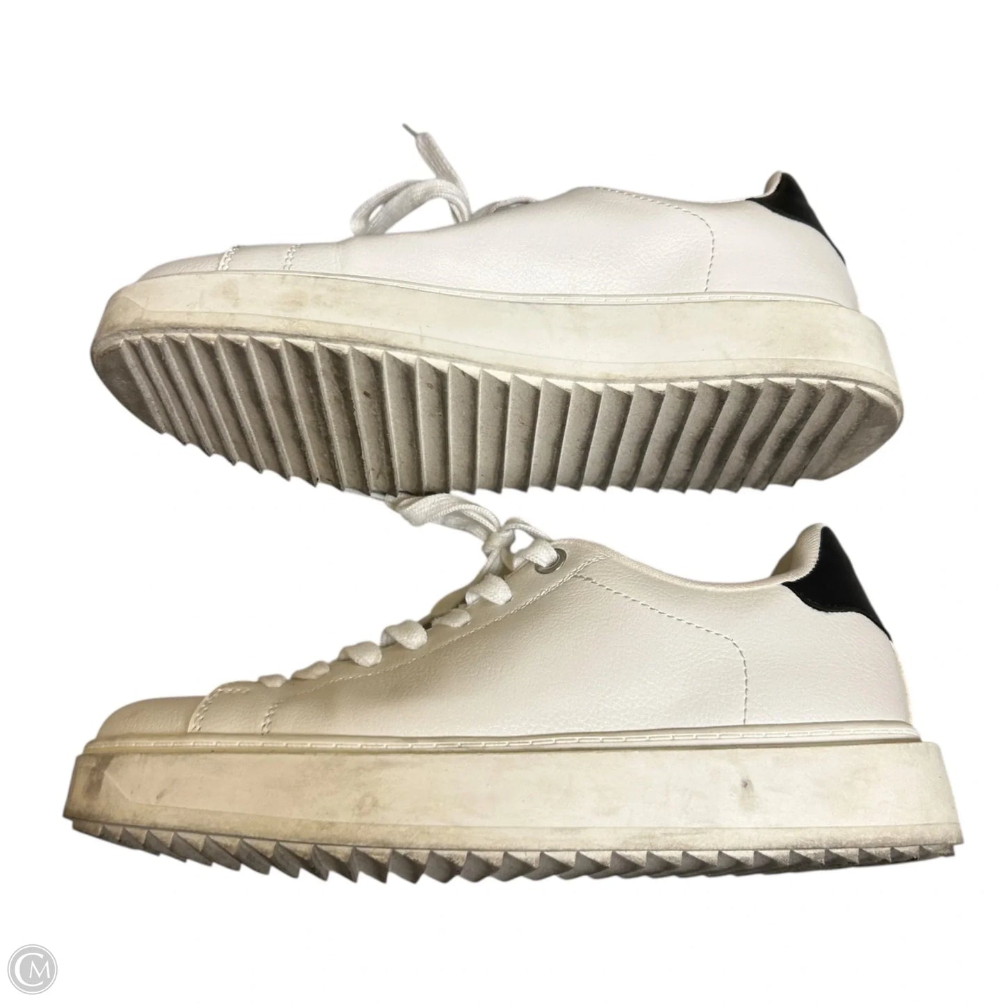 Shoes Sneakers By Steve Madden In Black & White, Size: 9