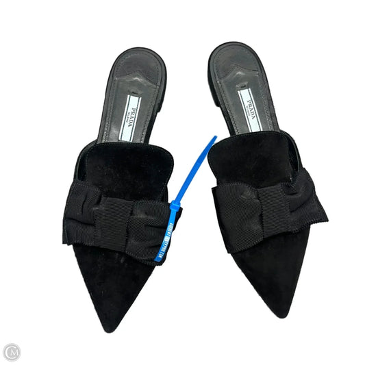 Shoes Luxury Designer By Prada In Black, Size: 7