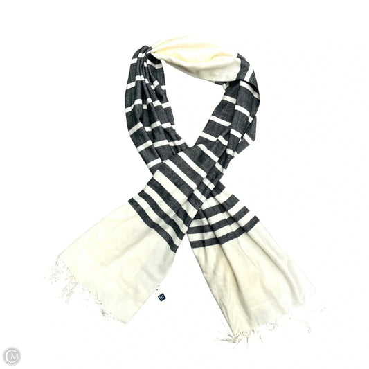 Scarf Winter By Gap In Blue & Cream
