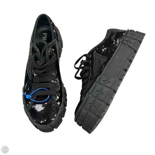 Shoes Luxury Designer By Prada In Black, Size: 8.5