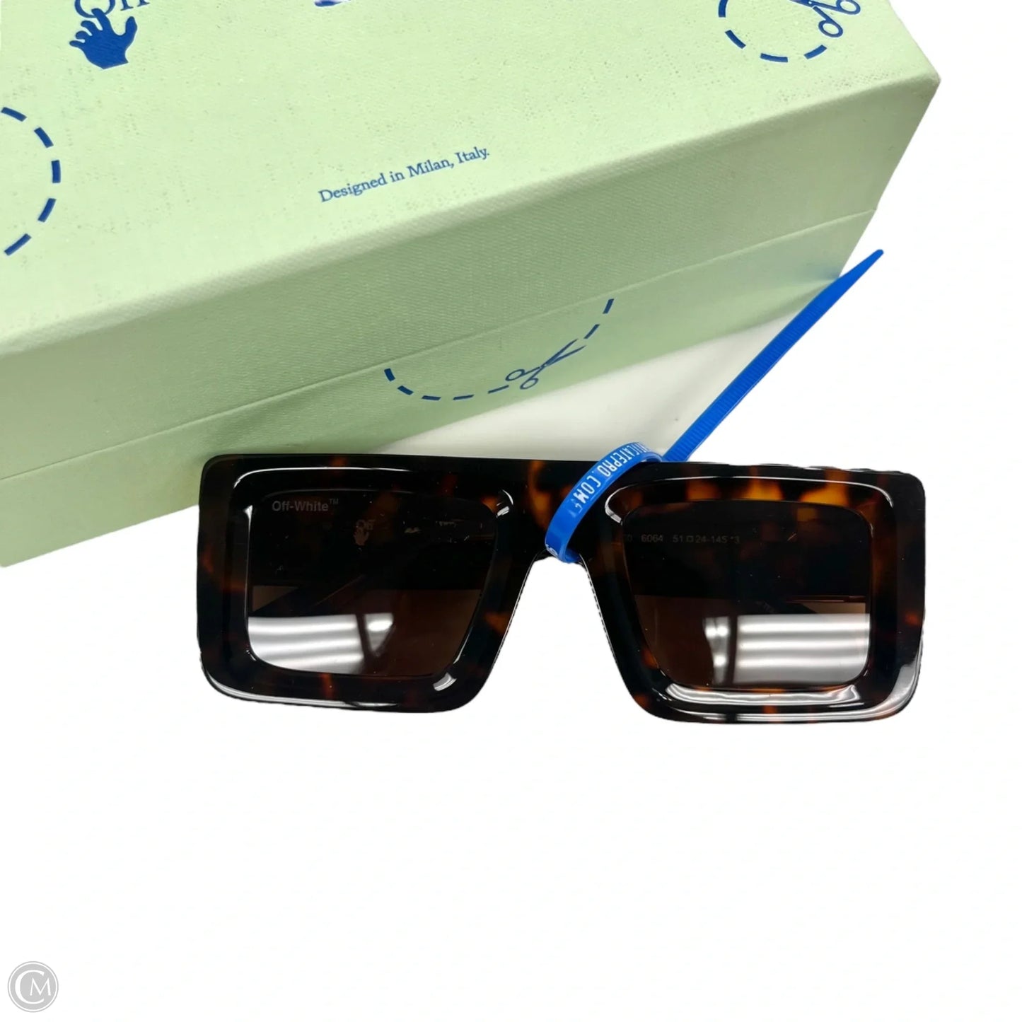 Sunglasses Luxury Designer By Off-white