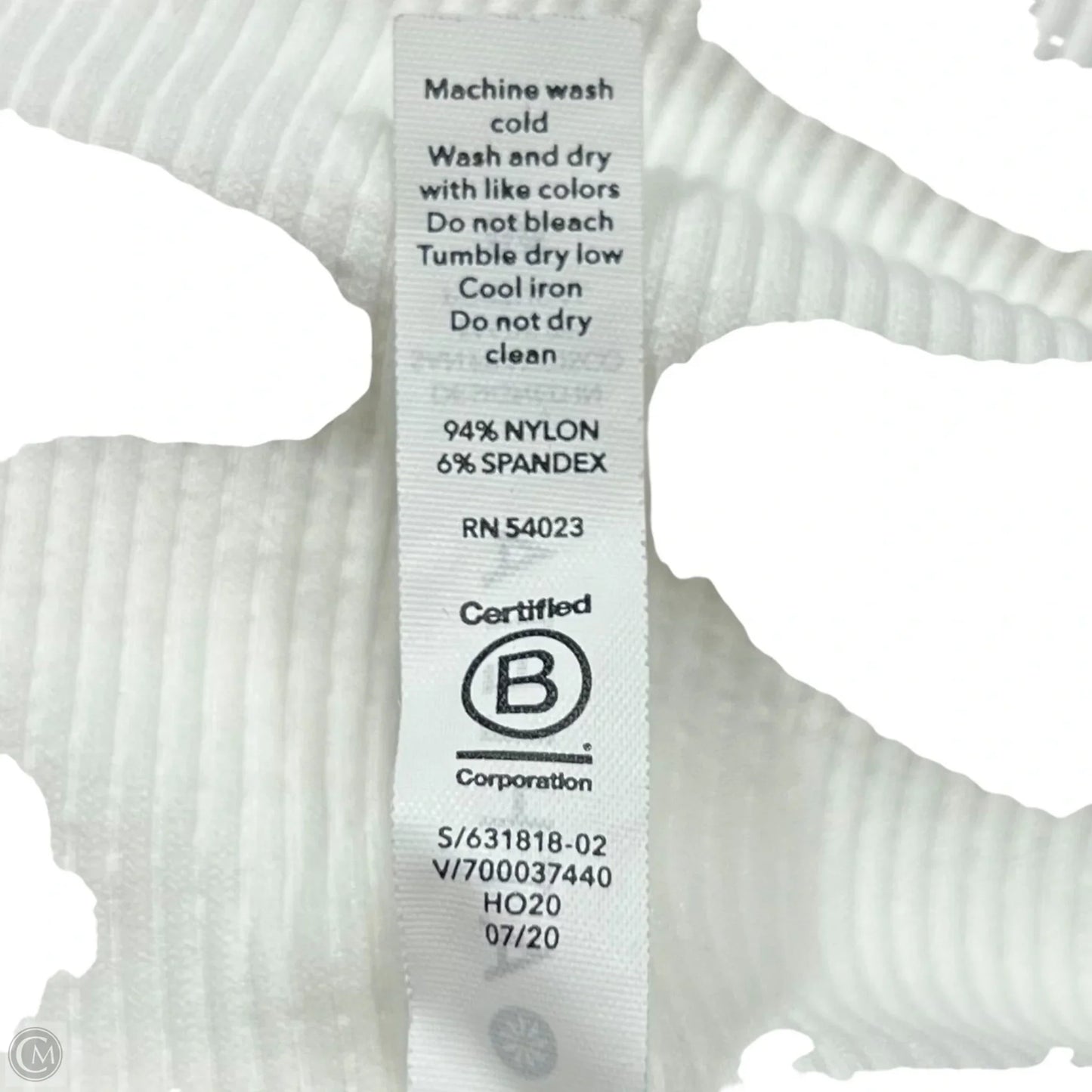 Athletic Top Long Sleeve Collar By Athleta In Cream, Size: M