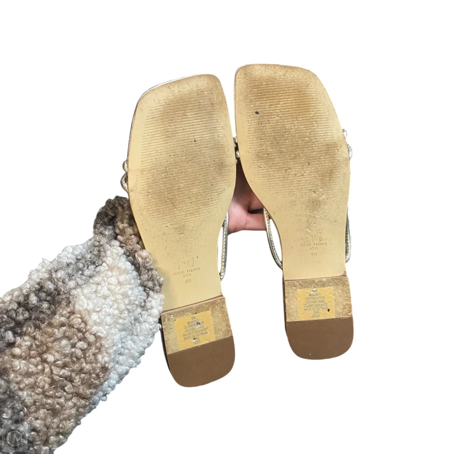 Sandals Flats By Marc Fisher In Gold, Size: 9