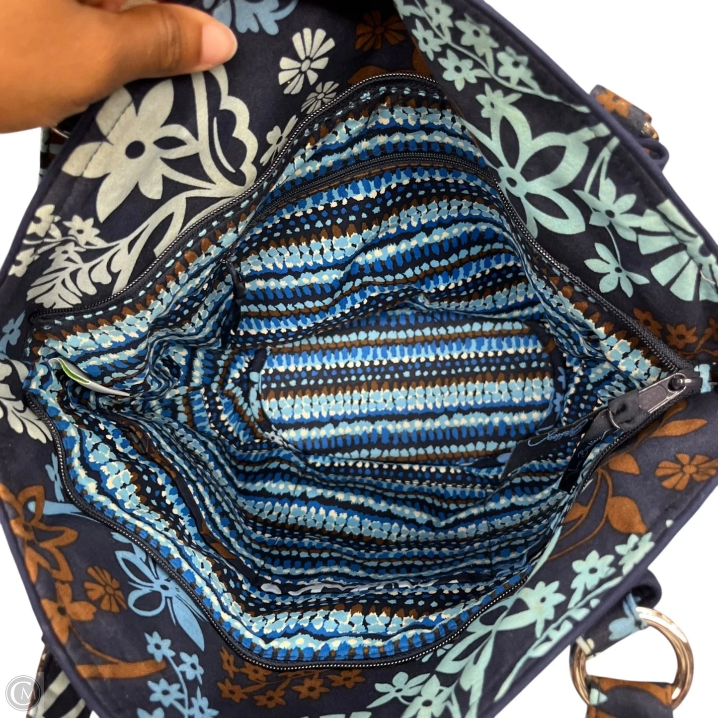 Handbag By Vera Bradley, Size: Medium