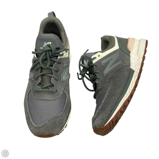 Shoes Sneakers By New Balance In Green, Size: 6