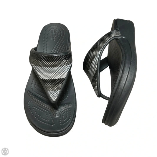 Sandals Heels Platform By Crocs In Black, Size: 6