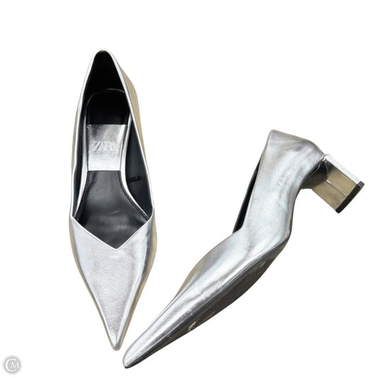 Shoes Heels Kitten By Zara In Silver, Size: 6.5