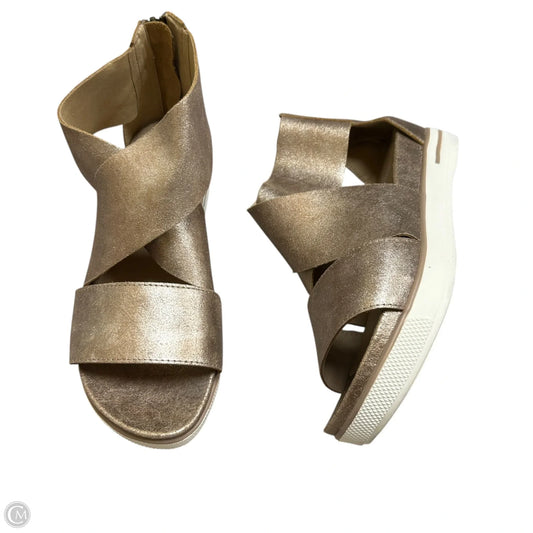 Sandals Flats By Eileen Fisher In Gold, Size: 6.5
