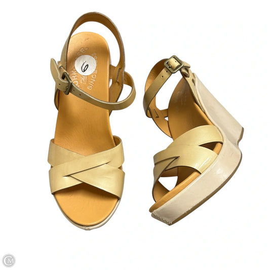 Sandals Heels Wedge By Kork Ease In Tan, Size: 6