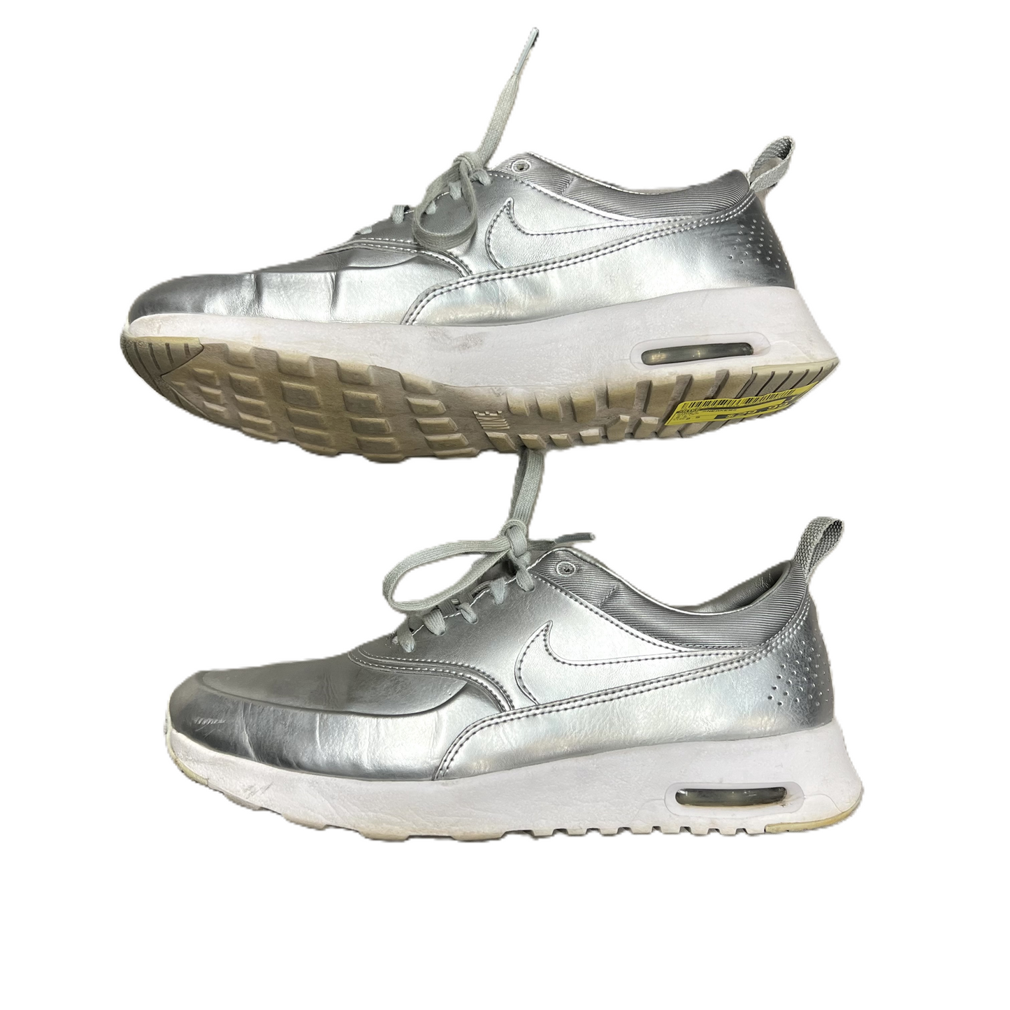 Shoes Sneakers By Nike In Silver, Size: 8.5