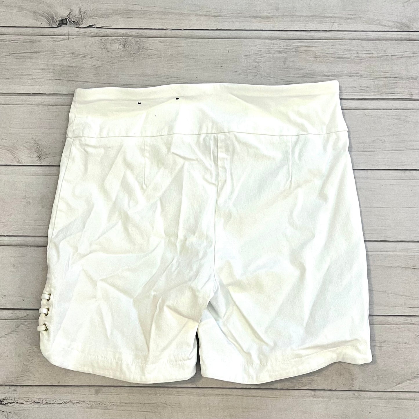 Shorts By Attyre  Size: 4p