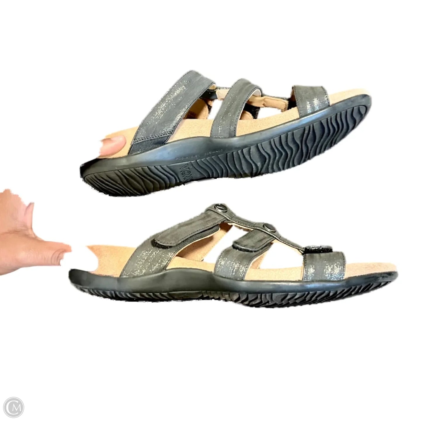 Sandals Flats By Vionic In Black, Size: 10