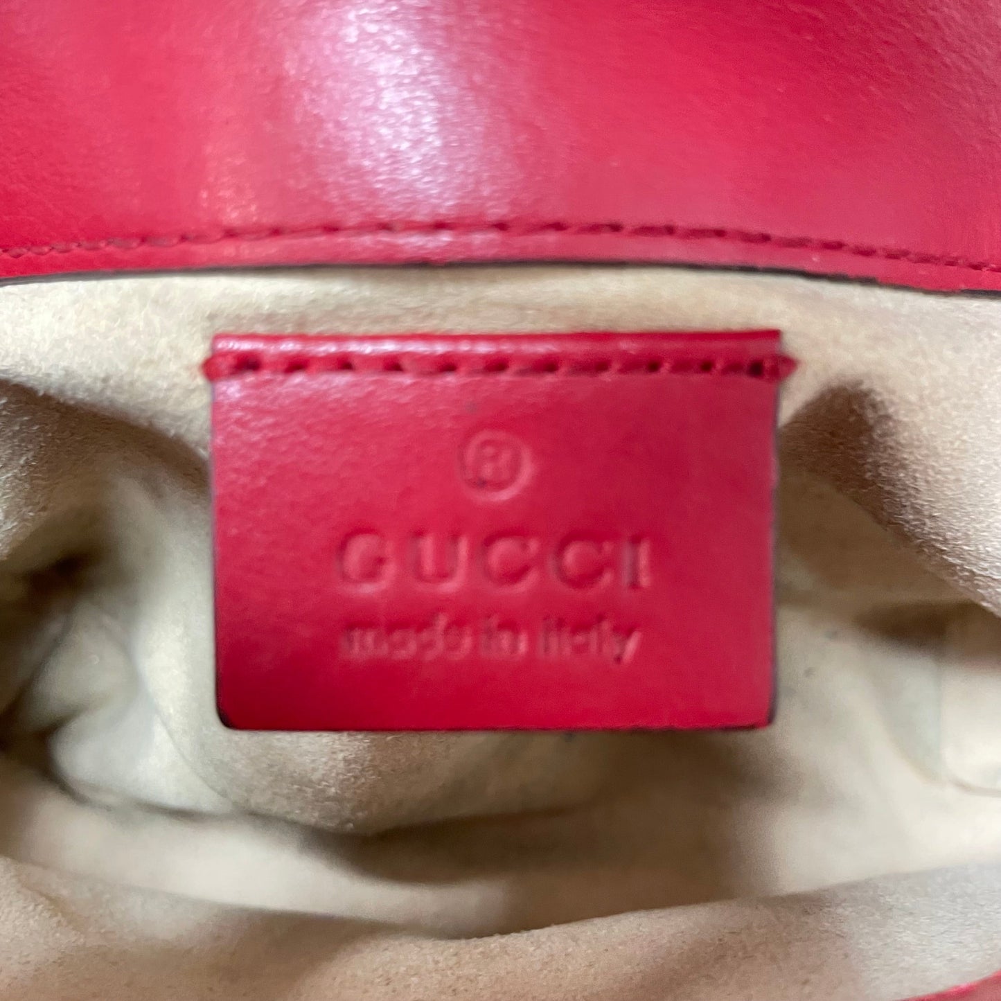 Crossbody Luxury Designer By Gucci  Size: Small