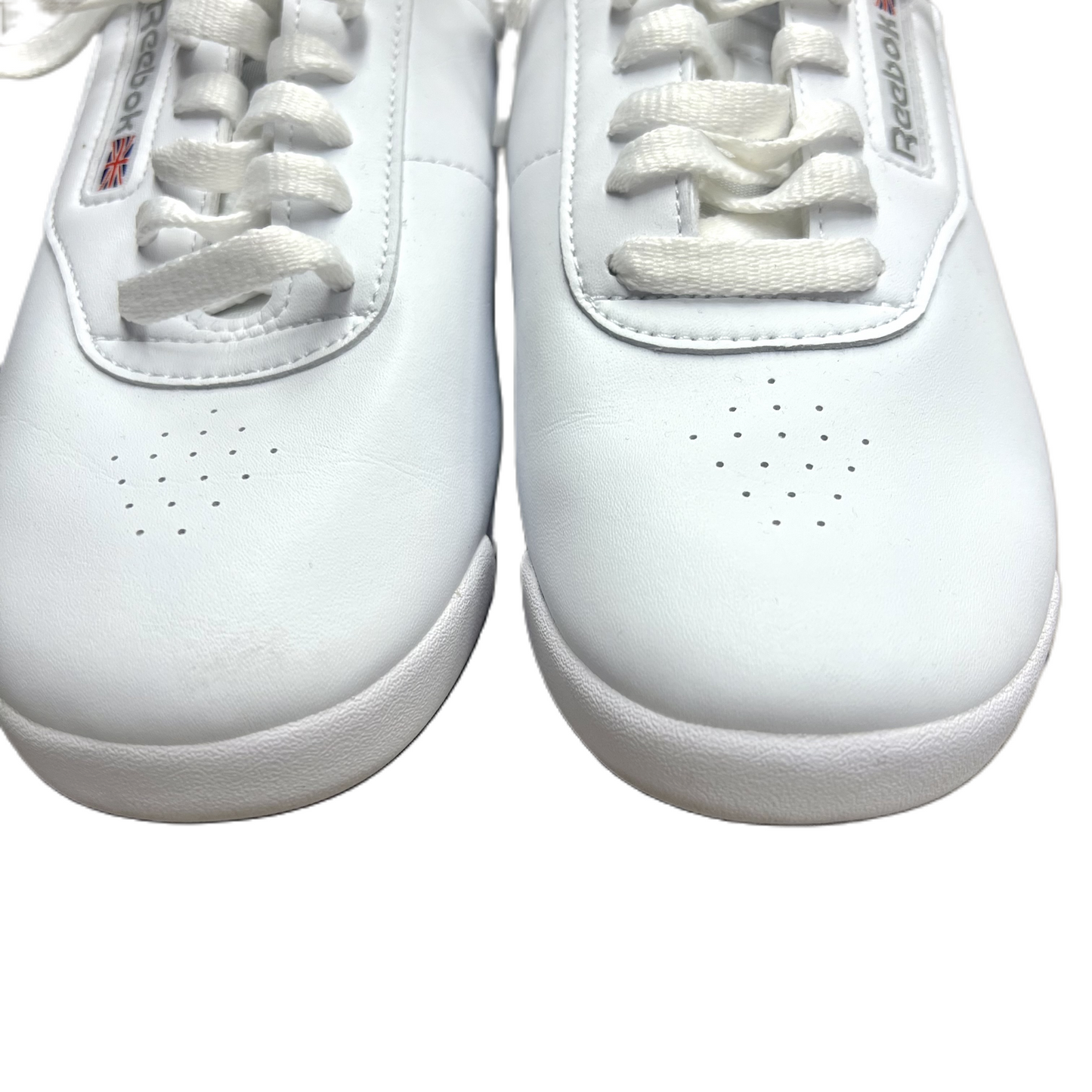 Shoes Sneakers By Reebok In White, Size: 9