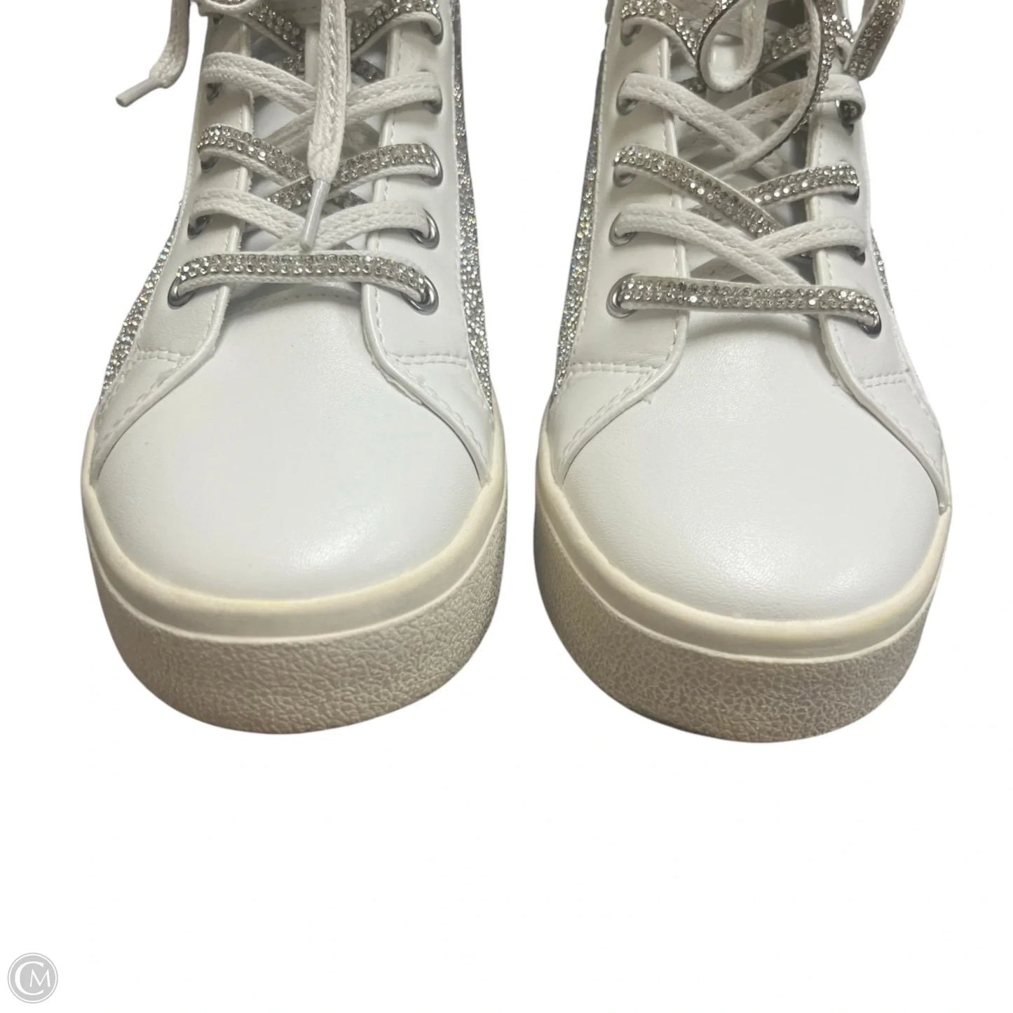 Shoes Sneakers By Steve Madden In White, Size: 7