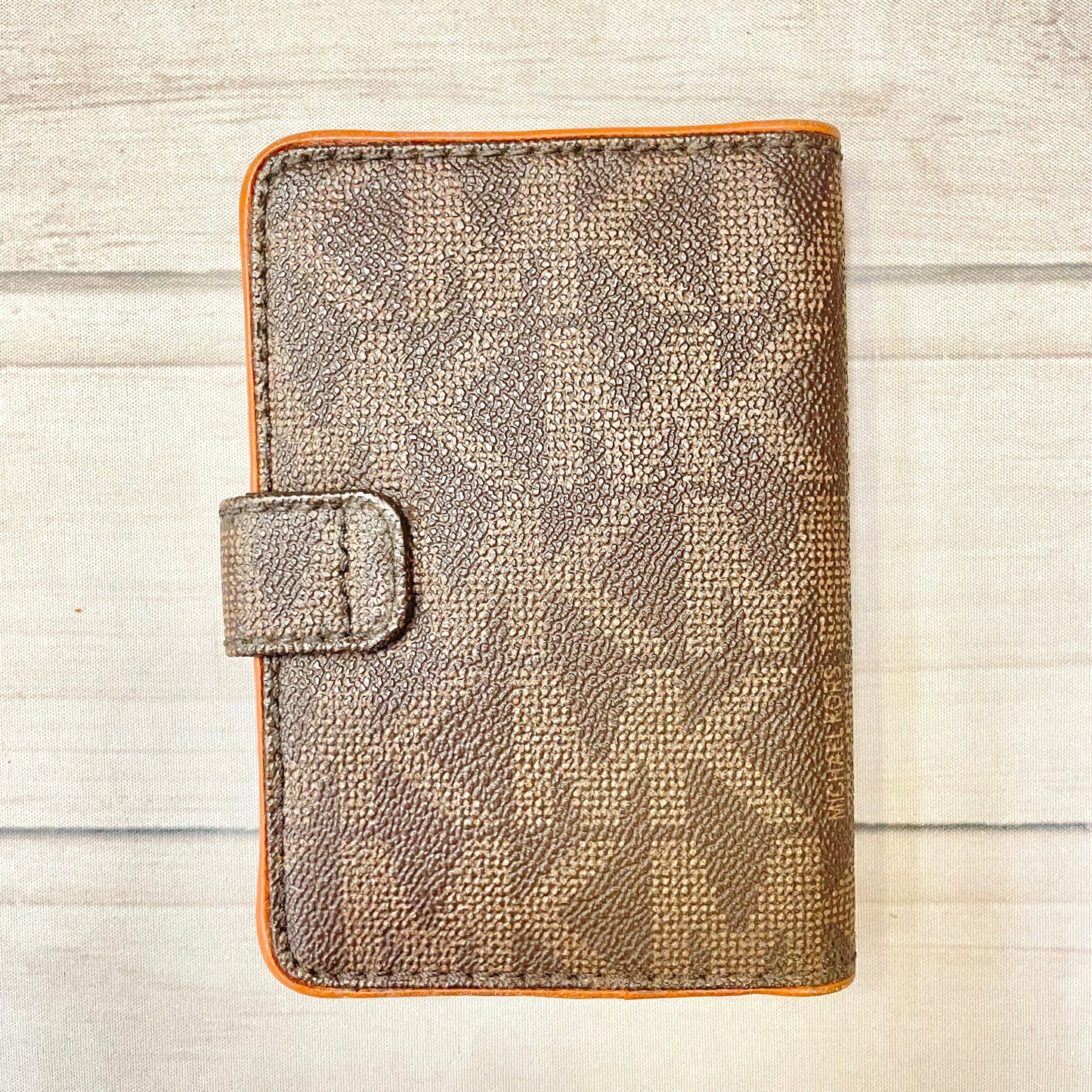 Wallet Designer By Michael Kors  Size: Large