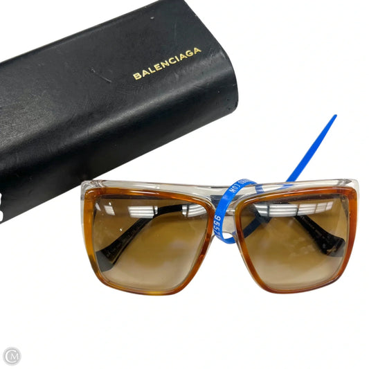 Sunglasses Luxury Designer By Balenciaga, Size: Large