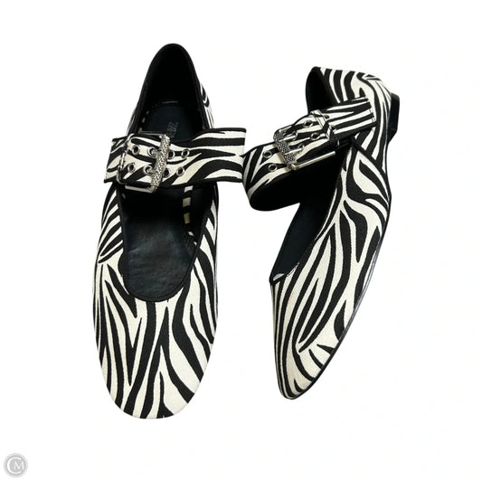 Shoes Flats By Zara In Zebra Print, Size: 6.5