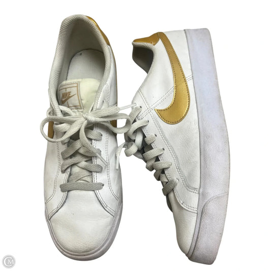 Shoes Sneakers By Nike In White, Size: 10