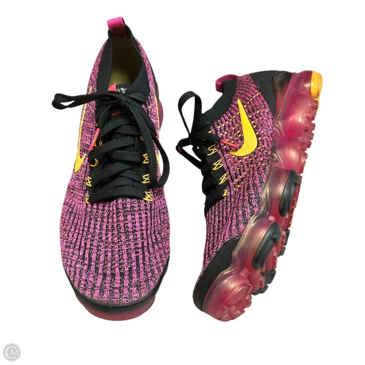 Shoes Sneakers By Nike In Black & Pink, Size: 11
