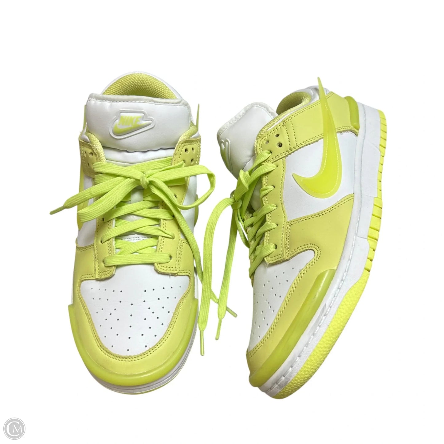 Shoes Sneakers By Nike In Green & White, Size: 10.5