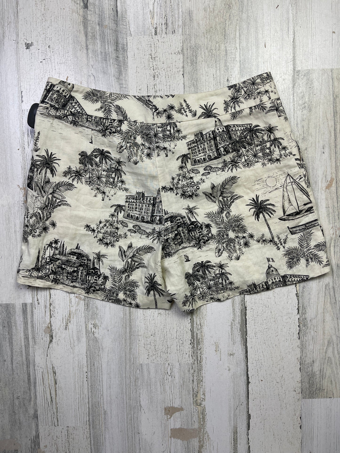 Cream Shorts Tommy Bahama, Size 10