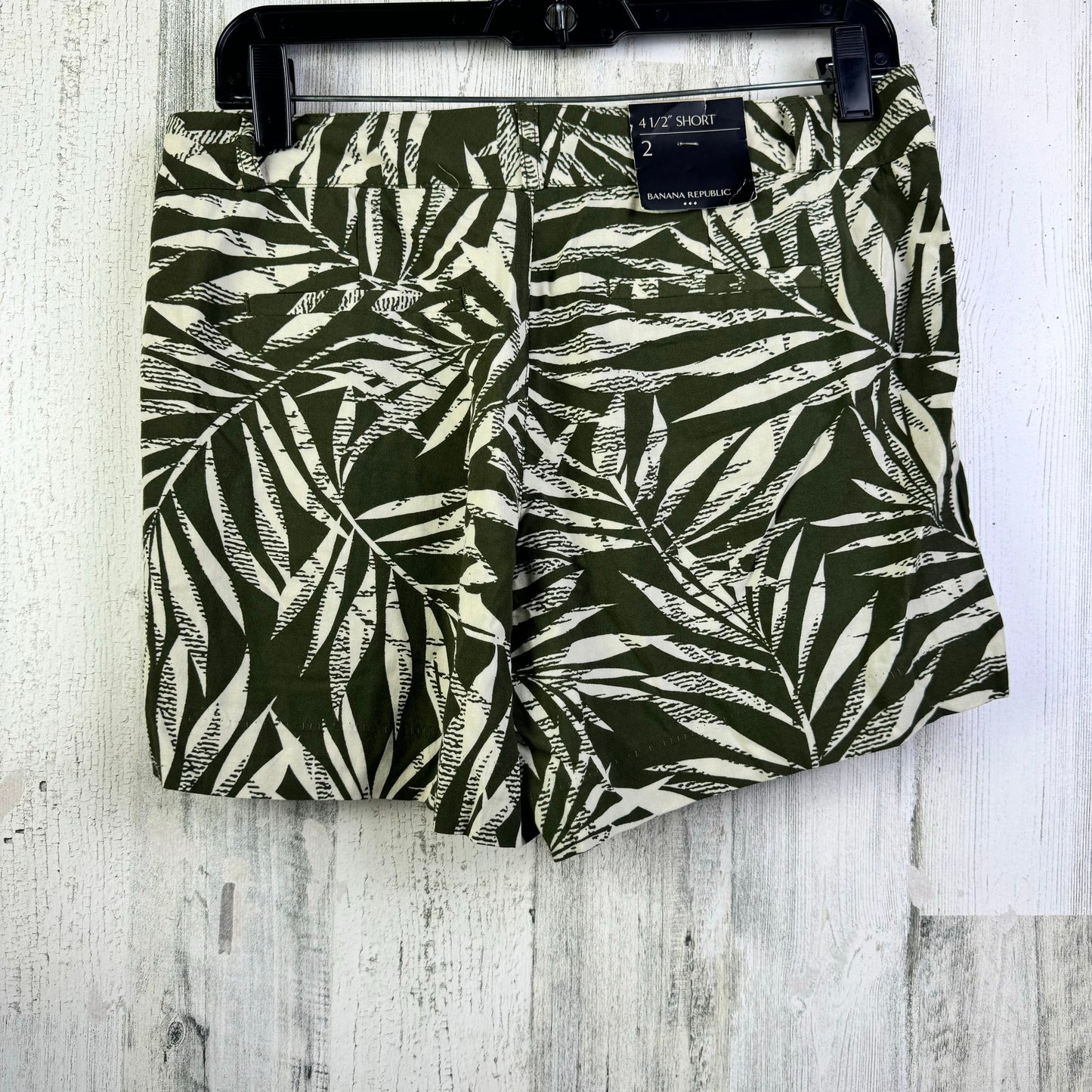 Green Shorts Banana Republic, Size 2