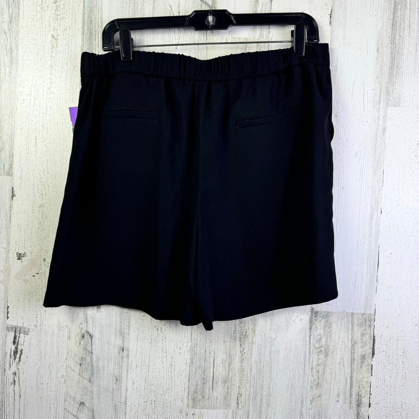 Black Shorts Halo, Size 8