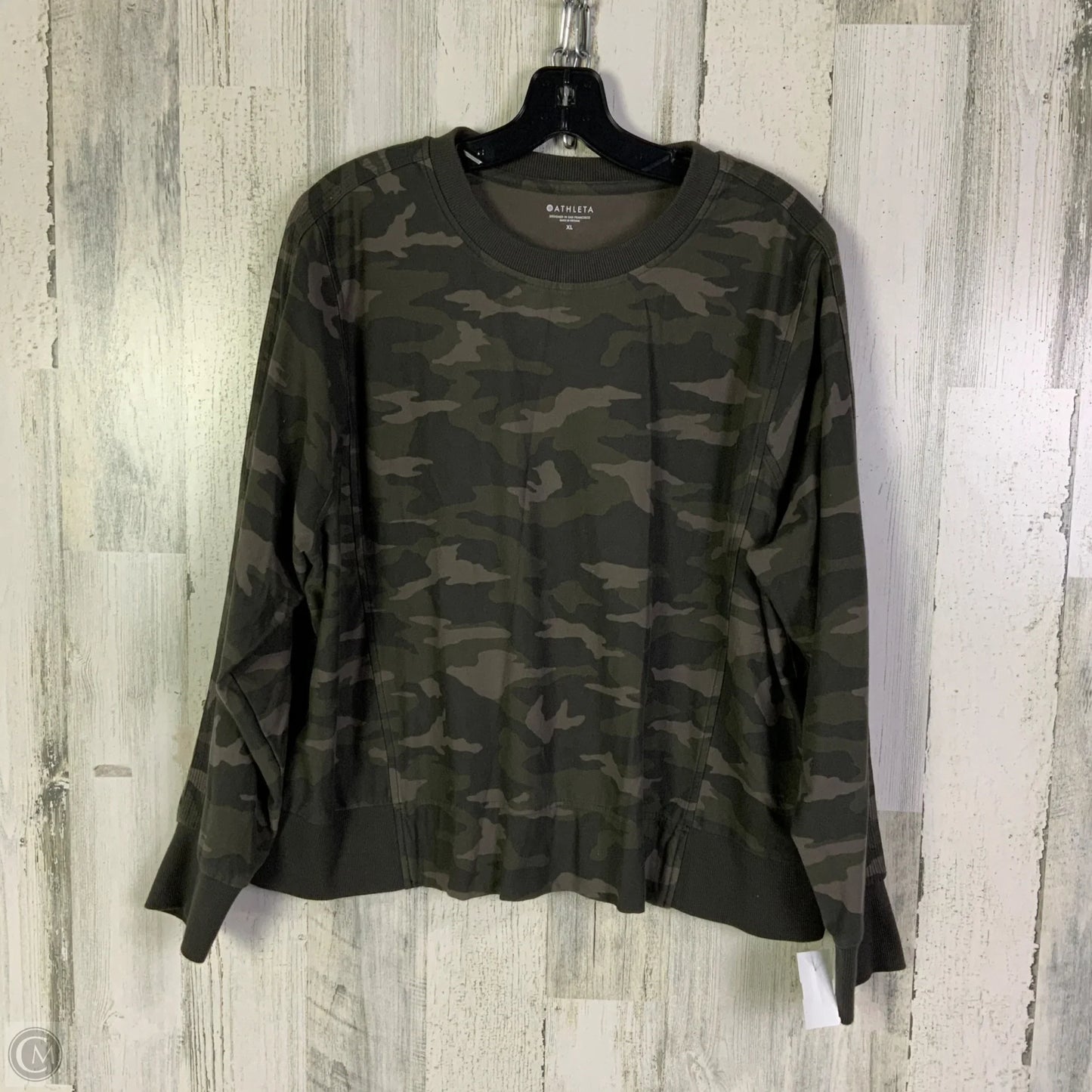 Athletic Sweatshirt Crewneck By Athleta In Camouflage Print, Size: Xl